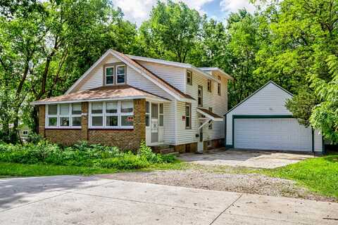 213 S Wilmoth Avenue, Ames, IA 50014