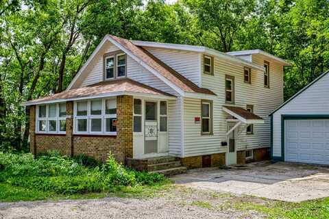 213 S Wilmoth Avenue, Ames, IA 50014