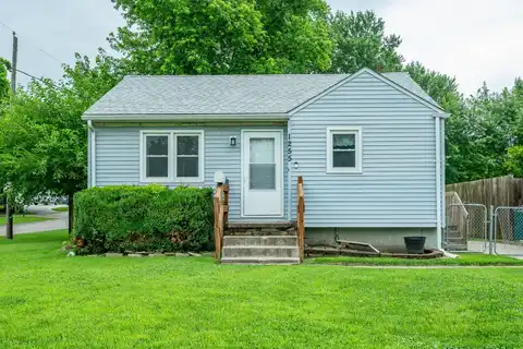 1255 E 27th Court, Des Moines, IA 50317