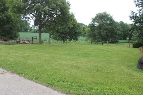000 182nd, Maquoketa, IA 52060