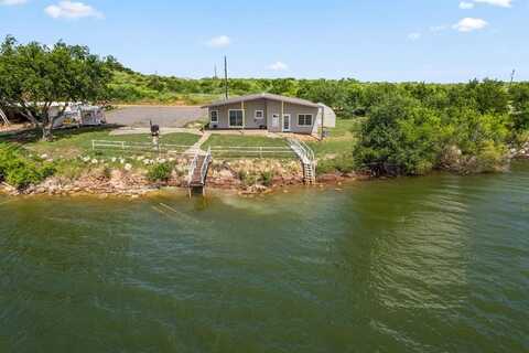 894 W Moonshine Road, Seymour, TX 76380
