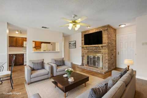 1301 Memory Lane, Arlington, TX 76011
