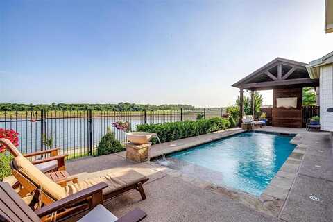 8308 Sandhill Crane Drive, Fort Worth, TX 76118