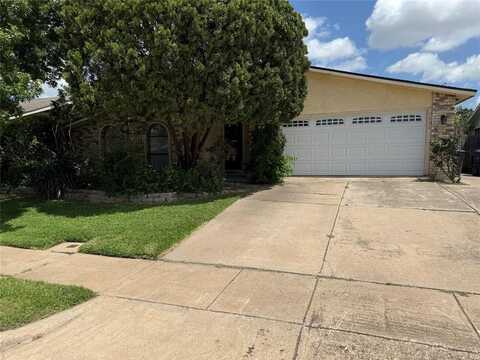 4121 Longstraw Drive, Fort Worth, TX 76137