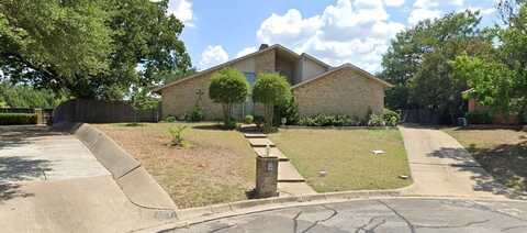 2700 Shadow Wood Court, Arlington, TX 76006