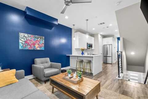1118 Galveston Avenue, Fort Worth, TX 76104