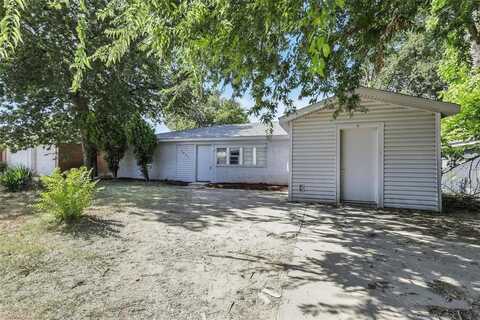 7841 Abbott Drive, White Settlement, TX 76108