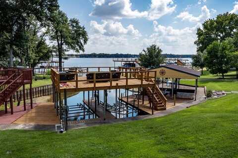 301 Lake Front Drive, Mabank, TX 75156
