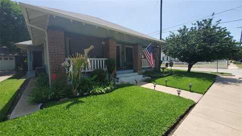 1329 S Lake Street, Fort Worth, TX 76104