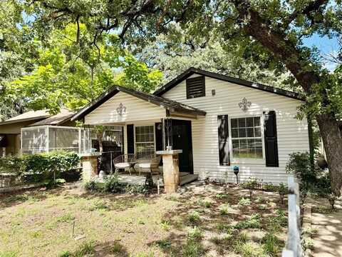 1318 Oakview Street, Haltom City, TX 76117