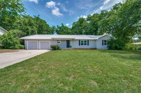 633 Woodland Street, Denton, TX 76209