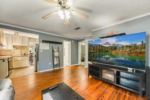 965 B Street, Crestview, FL 32536