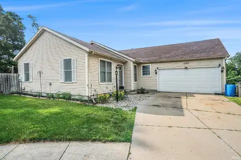 1737 Woodland Drive, Elkhart, IN 46514