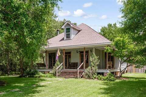 8282 LAKE PARK Drive, Denham Springs, LA 70726