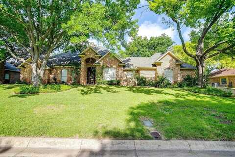 3744 Ben Creek Court, Fort Worth, TX 76008