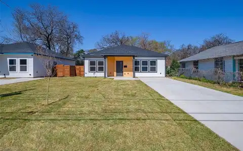 4739 Nome, Dallas, TX 75216
