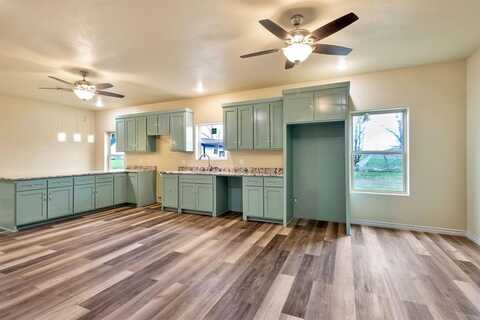 305 Bois DArc, Savoy, TX 75479
