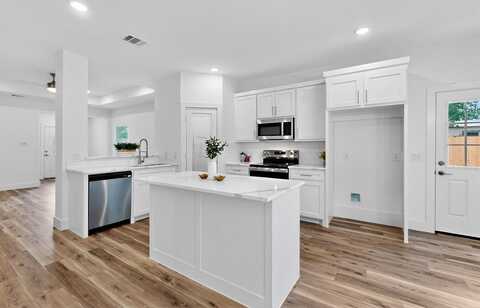 103 S Alma Avenue, Kerens, TX 75144