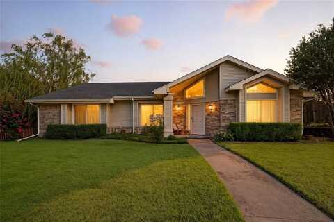 302 Hillside Court, Garland, TX 75043