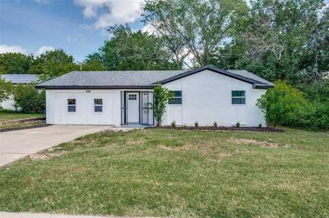 5561 Alter Drive, Fort Worth, TX 76119