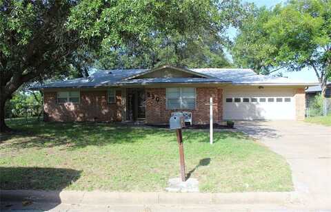 590 N Charlotte Avenue, Stephenville, TX 76401