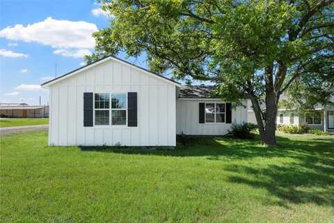 104 County Road 3001, Lott, TX 76656