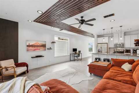 414 College Avenue, Fort Worth, TX 76104