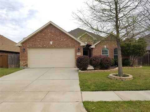 2364 Collin Drive, Grand Prairie, TX 75052