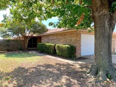 541 Canary Lane, Red Oak, TX 75154