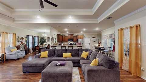 853 County Road 37, Tyler, TX 75706