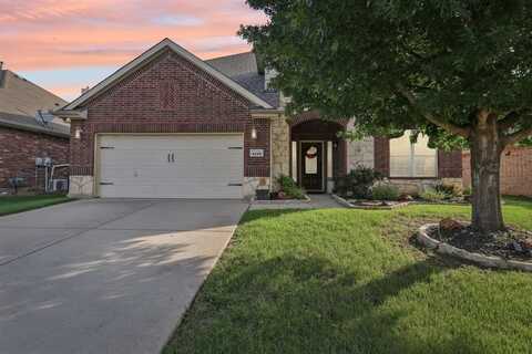 4113 Burwood Drive, Fort Worth, TX 76262
