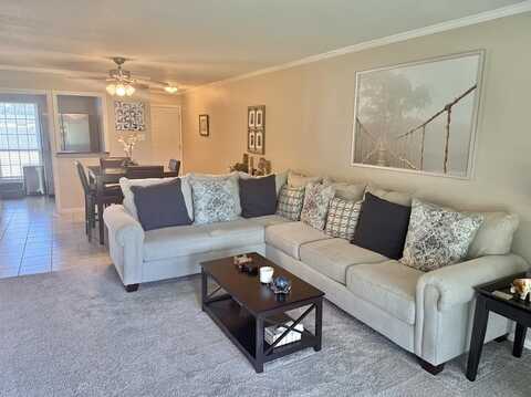 4042 Ridglea Country Club Drive, Fort Worth, TX 76126