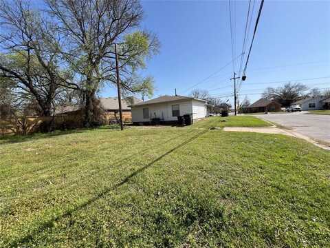 2801 Ennis Avenue, Fort Worth, TX 76111