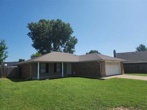 208 Cambridge Drive, Saginaw, TX 76179