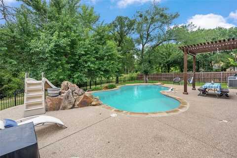 605 Pine Island Circle, Mansfield, TX 76063