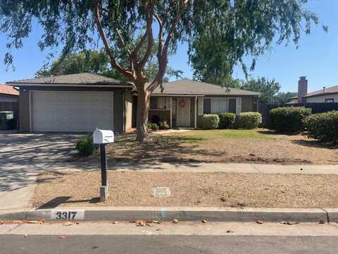 3317 Indianapolis Ave W, Fresno, CA 93722