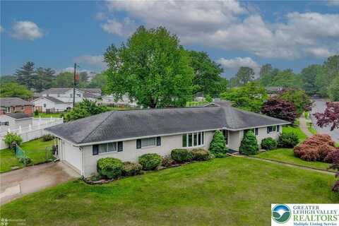 1156 Westbury Drive, Bethlehem, PA 18017