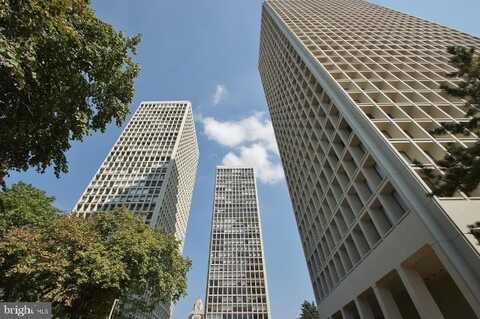 200 LOCUST STREET, PHILADELPHIA, PA 19106
