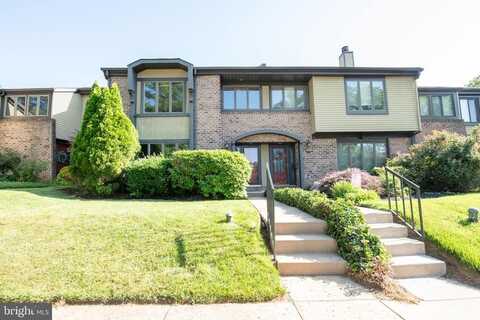 8 GARRISON PLACE, NEWTOWN, PA 18940