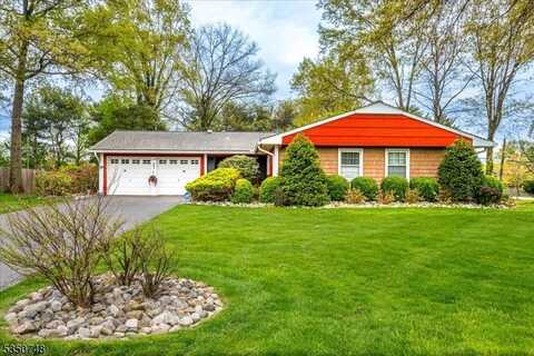 27 Landry Rd, Franklin, NJ 08873