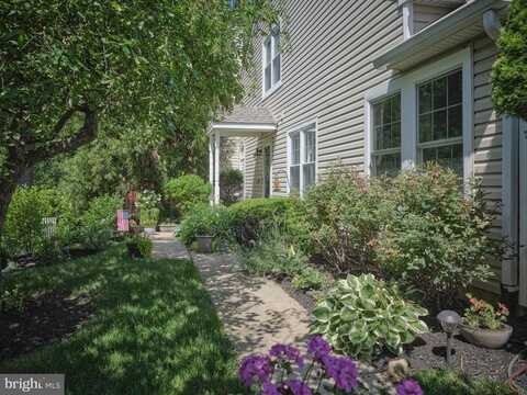 3307 FREEMANS LANE, HOLLAND, PA 18966