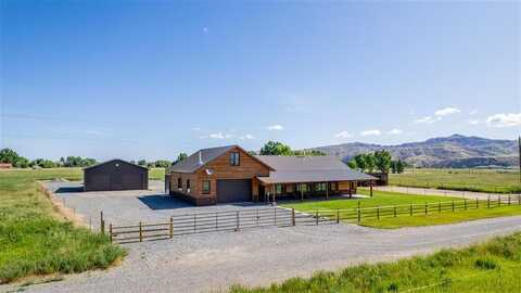 11 Happy Trails Rd, Cody, WY 82414