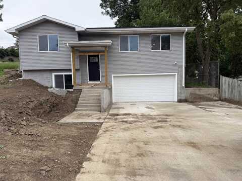 2500 S Saint Aubin, Sioux City, IA 51106