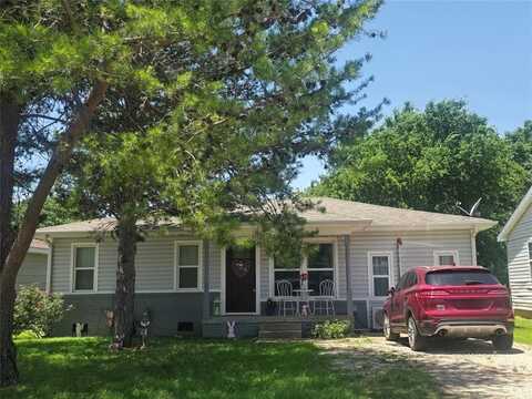 306 Carey Street, Wynnewood, OK 73098