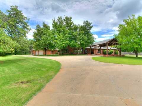 5204 Summit Drive, Edmond, OK 73034