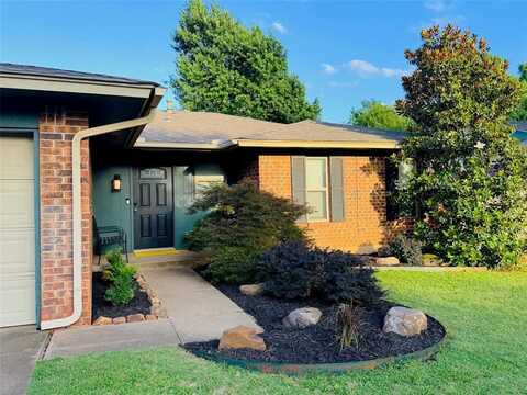 706 Hawthorne Lane, Edmond, OK 73003