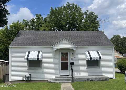 721 W Chestnut, Carthage, MO 64836