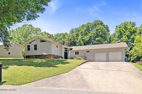 1426 Hawthorne Drive, Neosho, MO 64850