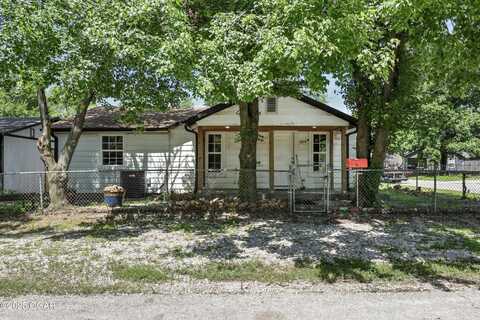 624 N Devon Street, Webb City, MO 64870
