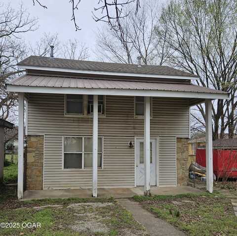 906 Randolph Street, Neosho, MO 64850